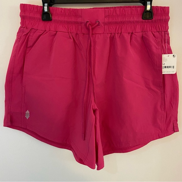 NWT FP MOVEMENT BY FREE PEOPLE PINK SHORTS SIZE M - Picture 7 of 9
